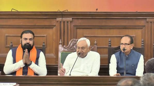 पूर्व CM ने सम्राट चौधरी के काम को सराहा, बोले- वे विकास कार्यों को आगे ले जाएंगे