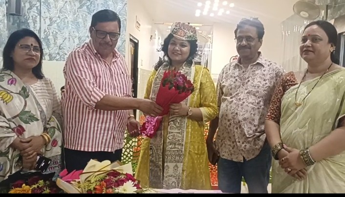 उत्तर बिहार की पहली महिला न्यूरो सर्जन बनीं डॉ. ज्योति, एमसीएच पूरा कर समस्तीपुर में ही लोगों की सेवा करने का लिया संकल्प । विधायक अजय कुमार ने किया सम्मान ।